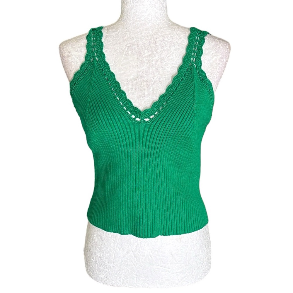 House of Harlow 1960 Kelly Green Scalloped Crochet   Ribbed Knit CropTank Top  M